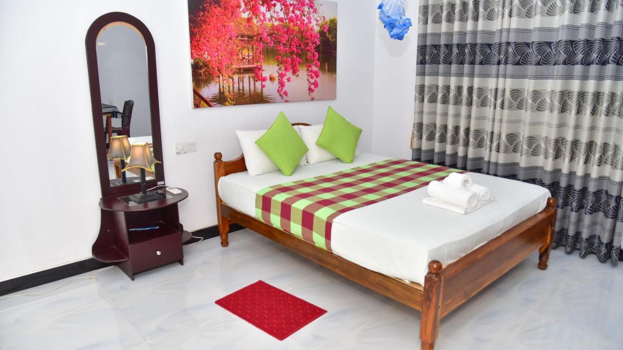Sayare Inn Dambulla Exterior photo